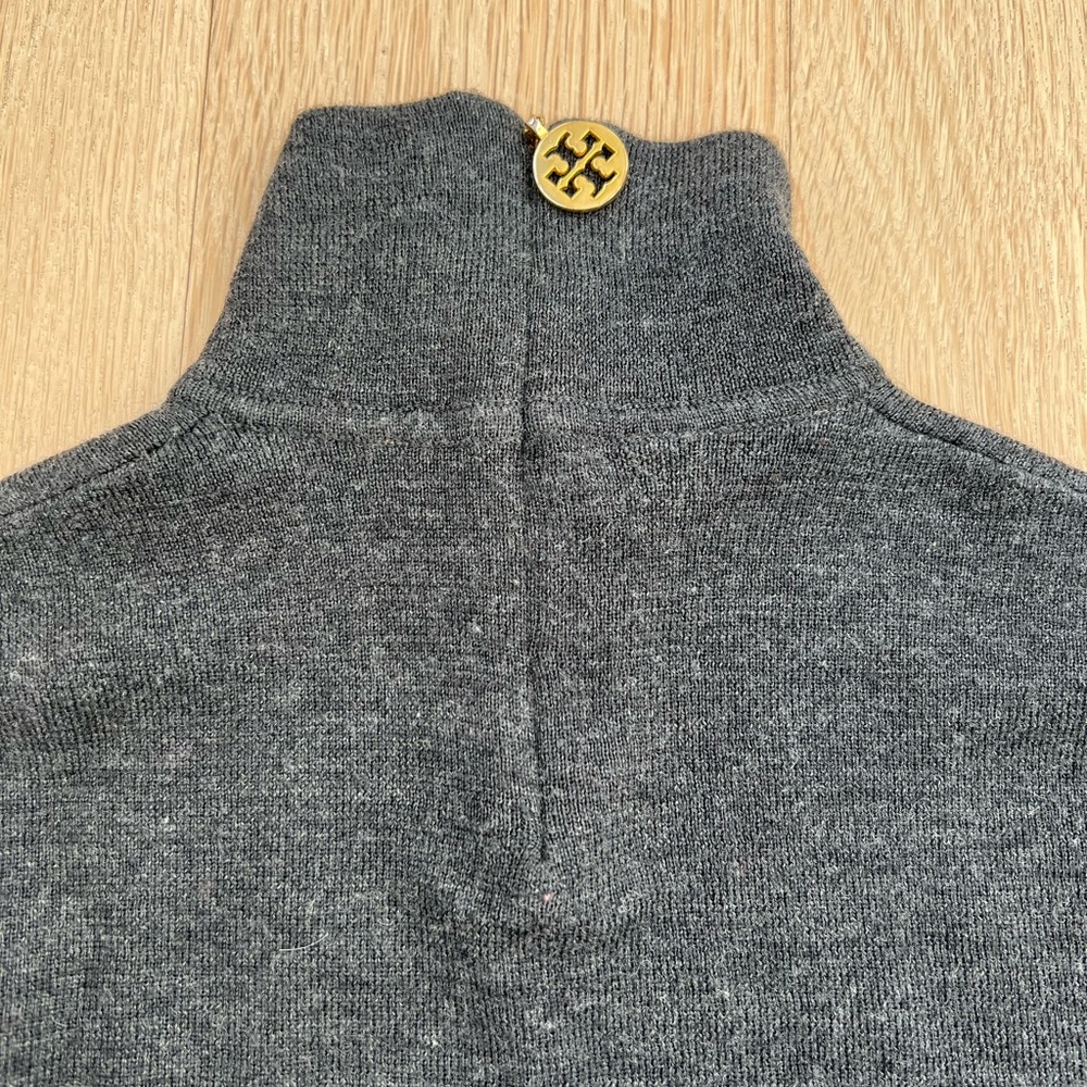 Tory Burch gray turtleneck -s